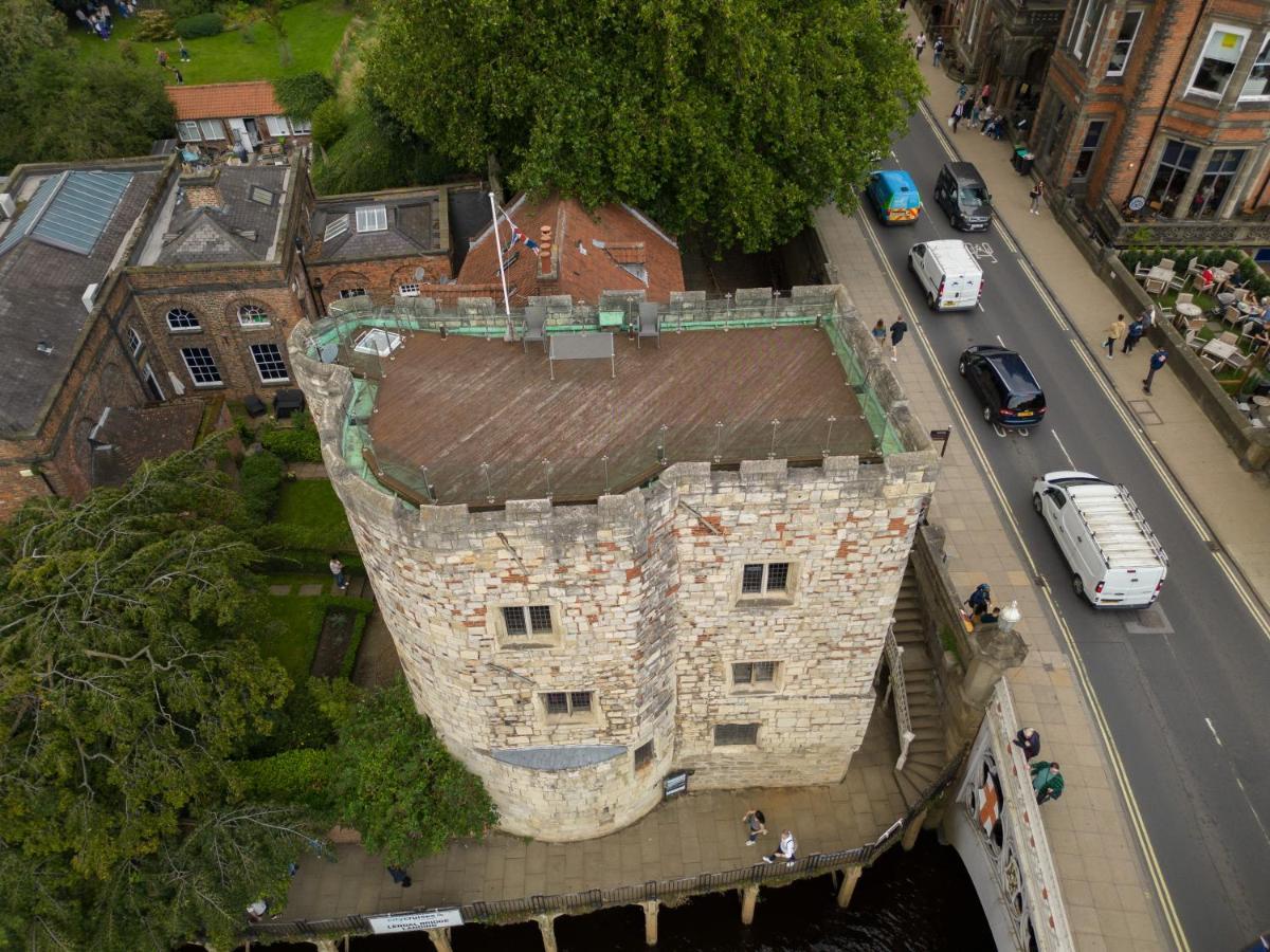 Вилла Lendal Tower Йорк Экстерьер фото