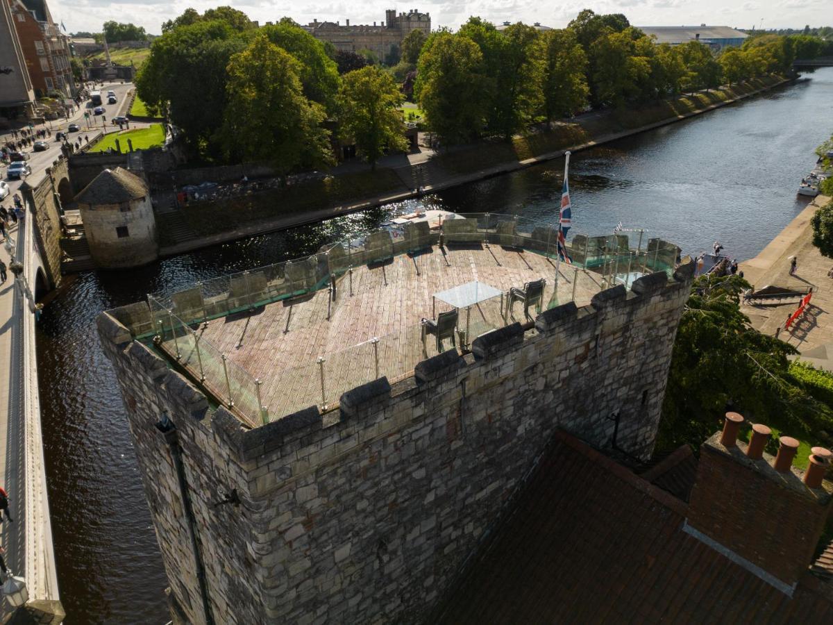 Вилла Lendal Tower Йорк Экстерьер фото